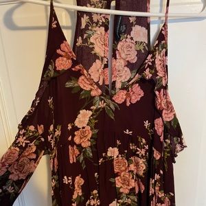 American Eagle Shoulder Cut Out Long Sleeve